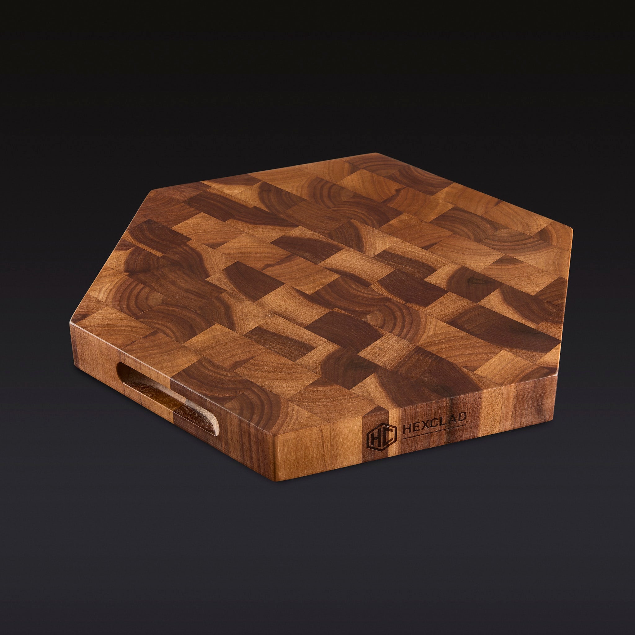 HexClad_EndGrainWalnutCuttingBoard_KWWB15-EG_Angled_Black_0725